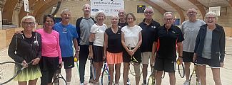 SKUMTENNIS: HVER fredag kl. 9 - 10:30