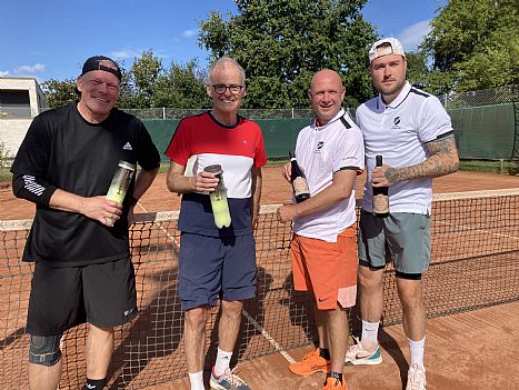Klubfinaler 2025: Seværdig tennis og glade vindere - RTK