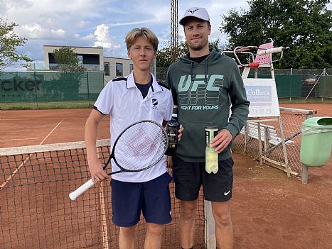 Klubfinaler: Seværdig tennis og glade vindere - RTK
