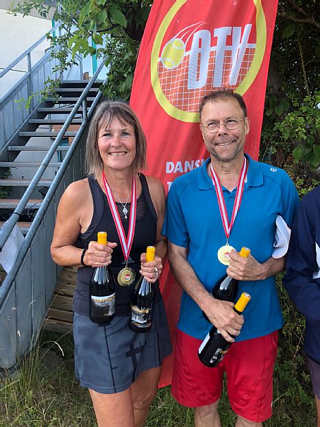 Foto: Anni Michelsen og Christian Risager - Anni Michelsen vandt GULD ved “Veteran-DM” - RTK